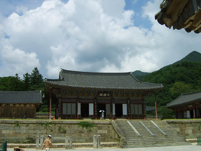 화엄사 대웅전1.jpg