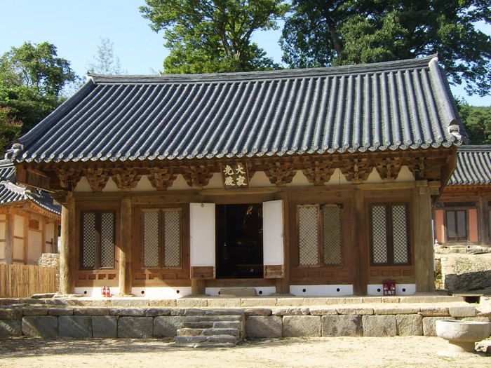 김제 귀신사 대적광전(보물 제826호).JPG
