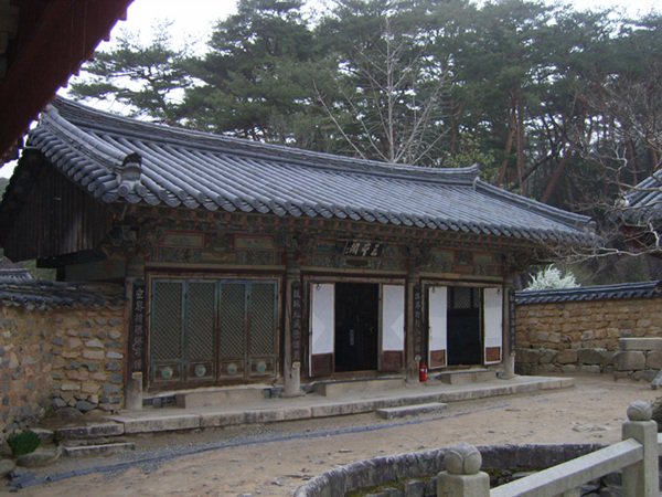 통도사 삼성각.jpg