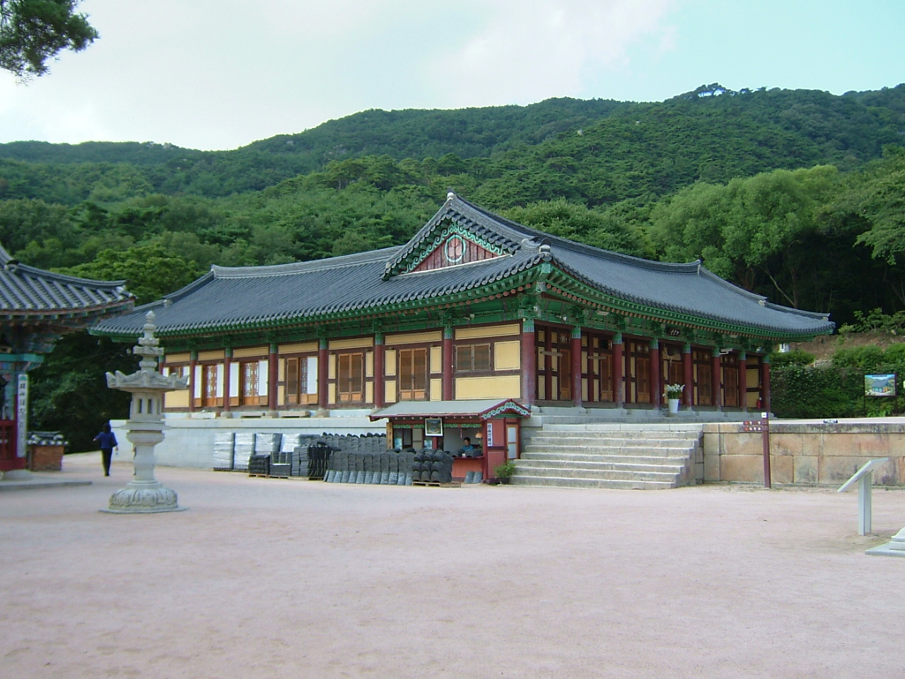 수덕사 요사채.jpg