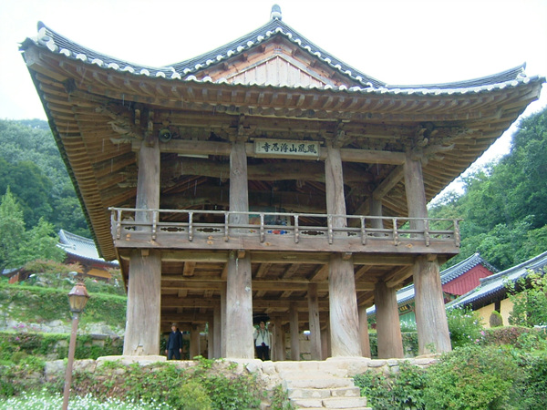 부석사 봉황문.jpg